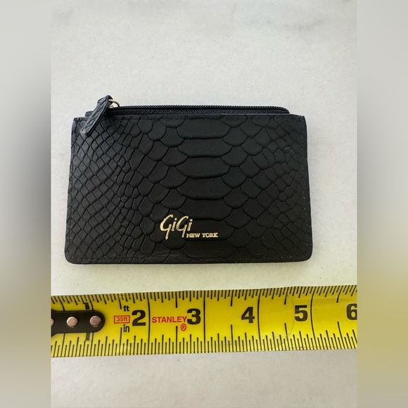 GiGi New York Black Textured pouchette - Picture 5 of 5